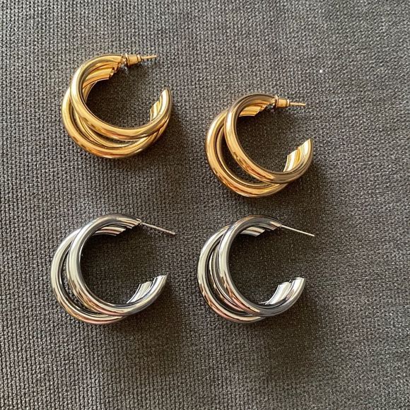 NWOT lightweight earrings -set of gold and silver! - Picture 1 of 4